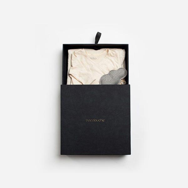 Custom Luxury Apparel Boxes: Take Luxury to the Next Level