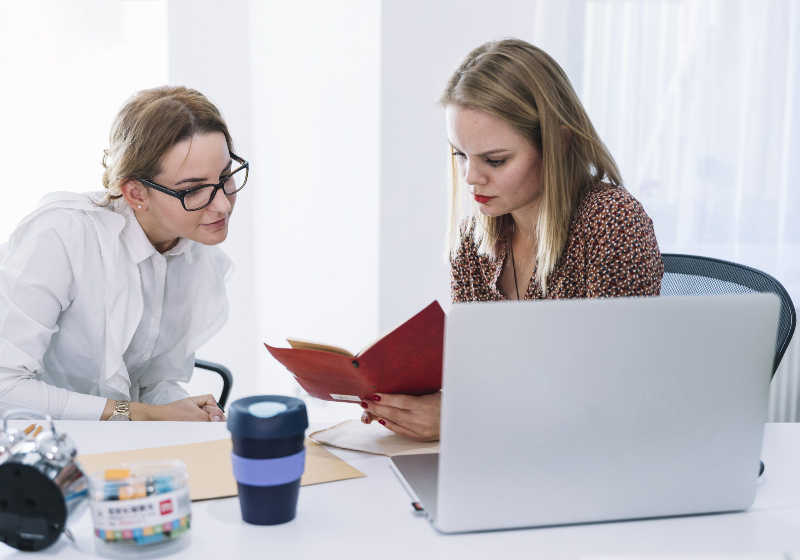 How Customer Feedback Shapes the Reputation of Assignment Help Providers